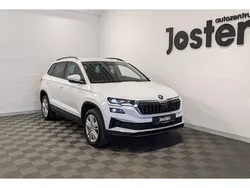 Weiß Gebraucht 2024 Skoda Karoq Selection SUV | 29.590 € (Guter Preis)
