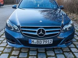Blau Gebraucht 2014 Mercedes E200 Limousine | 13.000 € (Fairer Preis)