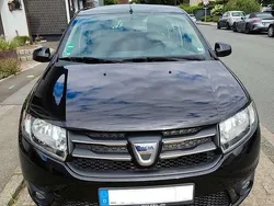 Schwarz Gebraucht 2013 Dacia Sandero Lauréate Kleinwagen | 3.800 € (Fairer Preis)