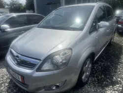 Silber Gebraucht 2008 Opel Zafira Van / Kleinbus | 1.900 € (Guter Preis)