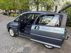 Blau Gebraucht 2005 Peugeot 1007 Sport Kleinwagen | 2.950 € (Fairer Preis)