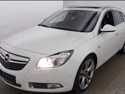 Weiß Gebraucht 2013 Opel Insignia Innovation Kombi | 9.980 € (Teuer)