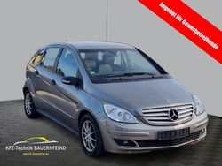 Grau Gebraucht 2006 Mercedes B180 Van / Kleinbus | 990 € (Superpreis)
