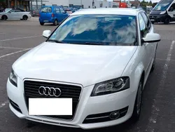 Weiß Gebraucht 2011 Audi A3 Sportback Ambiente Limousine | 6.500 € (Etwas zu teuer)