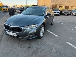 Grau Gebraucht 2022 Skoda Octavia Style Kombi | 18.490 € (Fairer Preis)