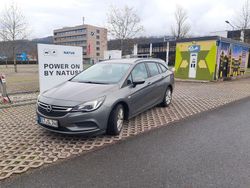 Grau Gebraucht 2017 Opel Astra Edition Kombi | 7.500 € (Fairer Preis)
