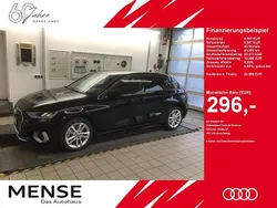 Brillantschwarz Gebraucht 2021 Audi A3 Sportback e-tron S-Line Limousine | 24.985 € (Guter Preis)