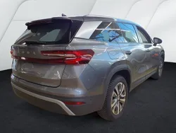 Graphitegrau metallic Gebraucht 2024 Skoda Kodiaq Selection SUV | 42.949 € (Guter Preis)