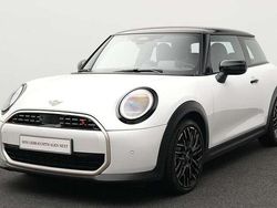 Weiß Gebraucht 2024 Mini Cooper S Favoured Kleinwagen | 26.017 €