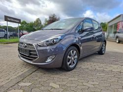 Grau Gebraucht 2016 Hyundai ix20 Trend Kleinwagen | 9.490 € (Etwas zu teuer)