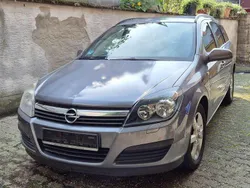 Grau Gebraucht 2005 Opel Astra Kombi | 1.500 € (Fairer Preis)