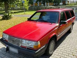 Rot Gebraucht 1992 Volvo 940 Kombi | 11.000 €