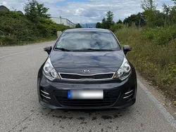 Grau Gebraucht 2016 Kia Rio Edition 7 Limousine | 8.150 € (Fairer Preis)