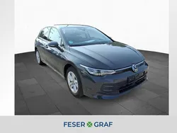 Uranograu Gebraucht 2024 VW Golf VIII Life Limousine | 27.490 € (Fairer Preis)