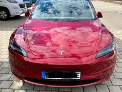 Rot Gebraucht 2025 Tesla Model 3 Limousine | 46.600 € (Fairer Preis)