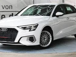 Ibisweiss Gebraucht 2022 Audi A3 Sportback e-tron Advanced Limousine | 25.450 € (Guter Preis)