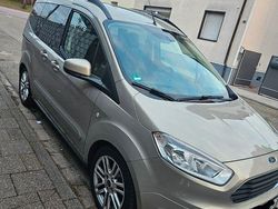 Beige Gebraucht 2015 Ford Courier Van / Kleinbus | 8.000 € (Fairer Preis)