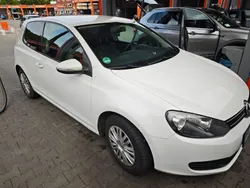 Weiß Gebraucht 2009 VW Golf VI Comfortline Limousine | 3.900 € (Guter Preis)