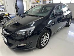 Schwarz Gebraucht 2015 Opel Astra Style Limousine | 3.780 € (Fairer Preis)