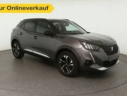 Grau Gebraucht 2019 Peugeot 2008 Allure SUV | 16.760 € (Etwas zu teuer)