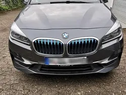 Grau Gebraucht 2019 BMW 225 M Sport Limousine | 13.000 €