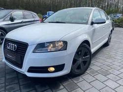 Weiß Gebraucht 2010 Audi A3 Sportback Sport Limousine | 4.800 € (Fairer Preis)
