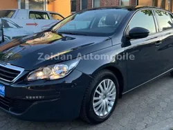 Grau Gebraucht 2017 Peugeot 308 Access Limousine | 6.600 € (Fairer Preis)