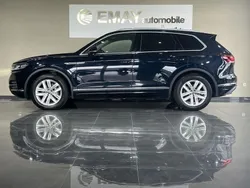 Moonlight blue perleffekt Gebraucht 2020 VW Touareg Atmosphere SUV | 39.896 € (Guter Preis)