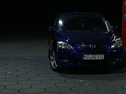 Blau Gebraucht 2004 Mazda 3 Exclusive Limousine | 500 € (Superpreis)