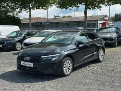 Schwarz Gebraucht 2020 Audi A3 Sportback e-tron Basis Limousine | 22.600 € (Fairer Preis)