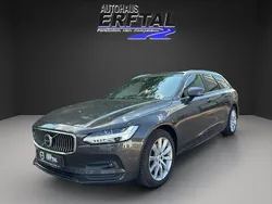 Grau Gebraucht 2021 Volvo V90 Momentum Kombi | 25.490 € (Guter Preis)