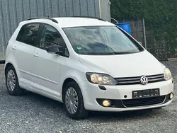 Weiß Gebraucht 2012 VW Golf Plus Cross Style Van / Kleinbus | 3.699 € (Superpreis)