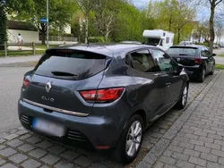 Blau Gebraucht 2016 Renault Clio IV LIMITED Kleinwagen | 7.250 € (Fairer Preis)