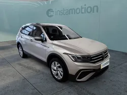 Silber Gebraucht 2023 VW Tiguan Allspace Life SUV | 36.640 € (Guter Preis)
