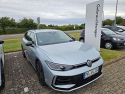 Silber Gebraucht 2024 VW Passat R-line Kombi | 39.998 € (Fairer Preis)