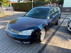 Blau Gebraucht 2006 Ford Mondeo Futura Limousine | 1.990 € (Fairer Preis)