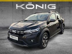 Perlmuttschwarz metallic Gebraucht 2023 Dacia Sandero Expression Kleinwagen | 14.048 € (Superpreis)