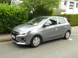 Grau Gebraucht 2023 Mitsubishi Space Star Select Kleinwagen | 8.888 € (Guter Preis)