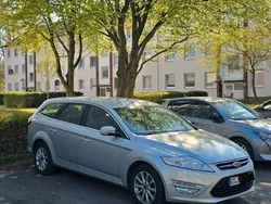 Grau Gebraucht 2011 Ford Mondeo Kombi | 3.700 € (Fairer Preis)