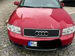 Rot Gebraucht 2001 Audi A4 Limousine | 1.950 € (Guter Preis)