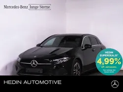 Schwarz Gebraucht 2024 Mercedes A200 Progressive Limousine | 34.290 € (Teuer)