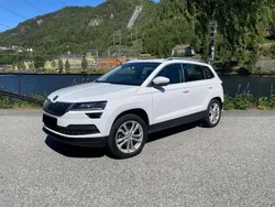 Weiß Gebraucht 2021 Skoda Karoq Ambition SUV | 21.595 € (Guter Preis)