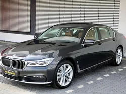 Grau Gebraucht 2018 BMW 740 Sport Line Limousine | 29.900 € (Superpreis)