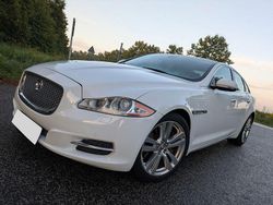 Weiß Gebraucht 2011 Jaguar XJ Premium Luxury Limousine | 12.500 €
