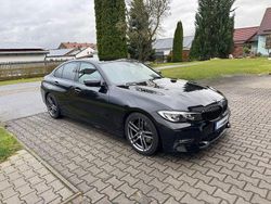 Schwarz Gebraucht 2021 BMW 320 Sport Line Limousine | 29.500 € (Fairer Preis)