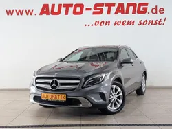 Grau Gebraucht 2016 Mercedes GLA200 SUV | 21.450 € (Teuer)