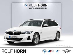 Alpinweiß uni Gebraucht 2022 BMW 320e Kombi | 23.320 € (Fairer Preis)