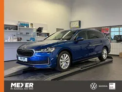 Blau Neu 2024 Skoda Superb Selection Kombi | 35.890 € (Superpreis)
