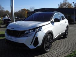Weiß Gebraucht 2023 Peugeot 3008 GT SUV | 25.900 € (Fairer Preis)
