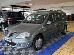Blau Gebraucht 2011 Dacia Logan MCV Lauréate Kombi | 3.499 € (Fairer Preis)